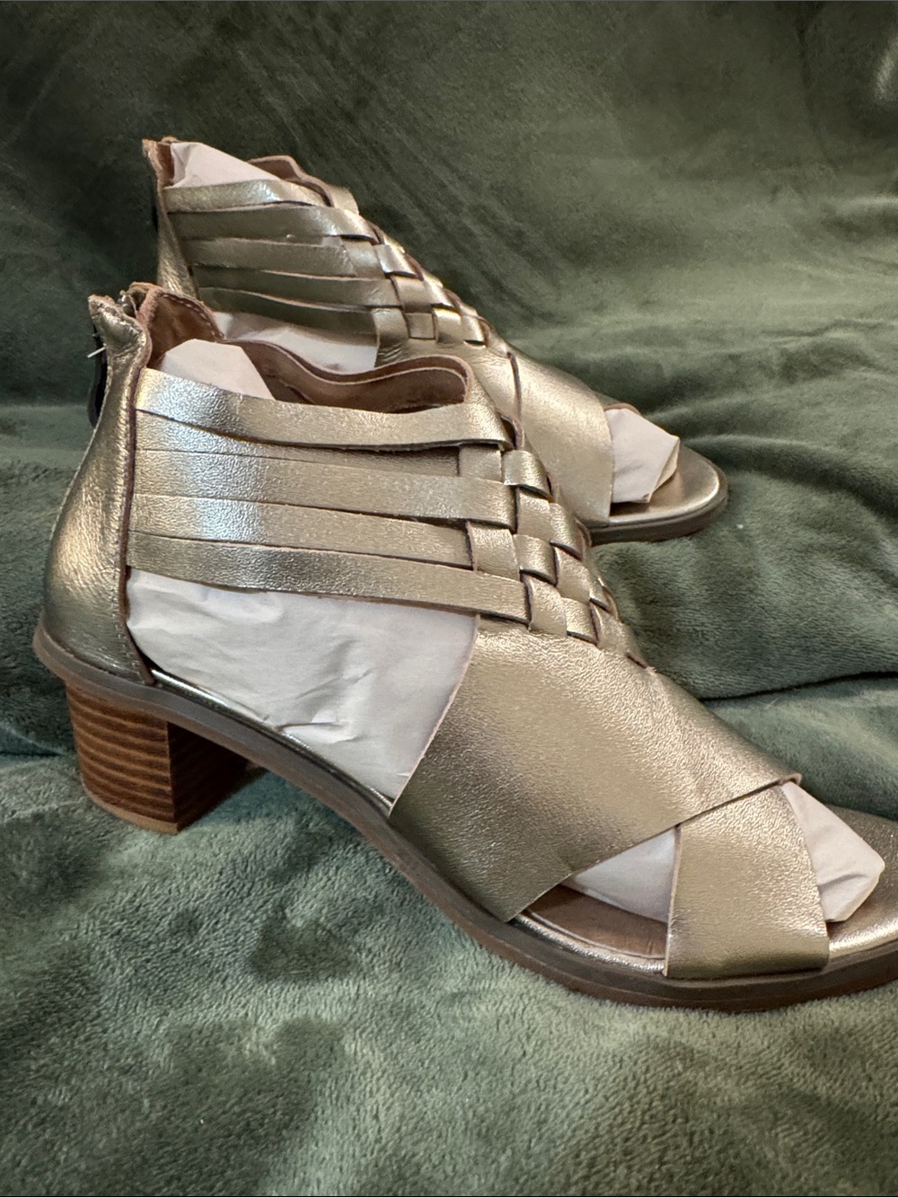 Sundance Metallic Taupe Woven-Strap Women’s Sandals - Picture 3 of 4